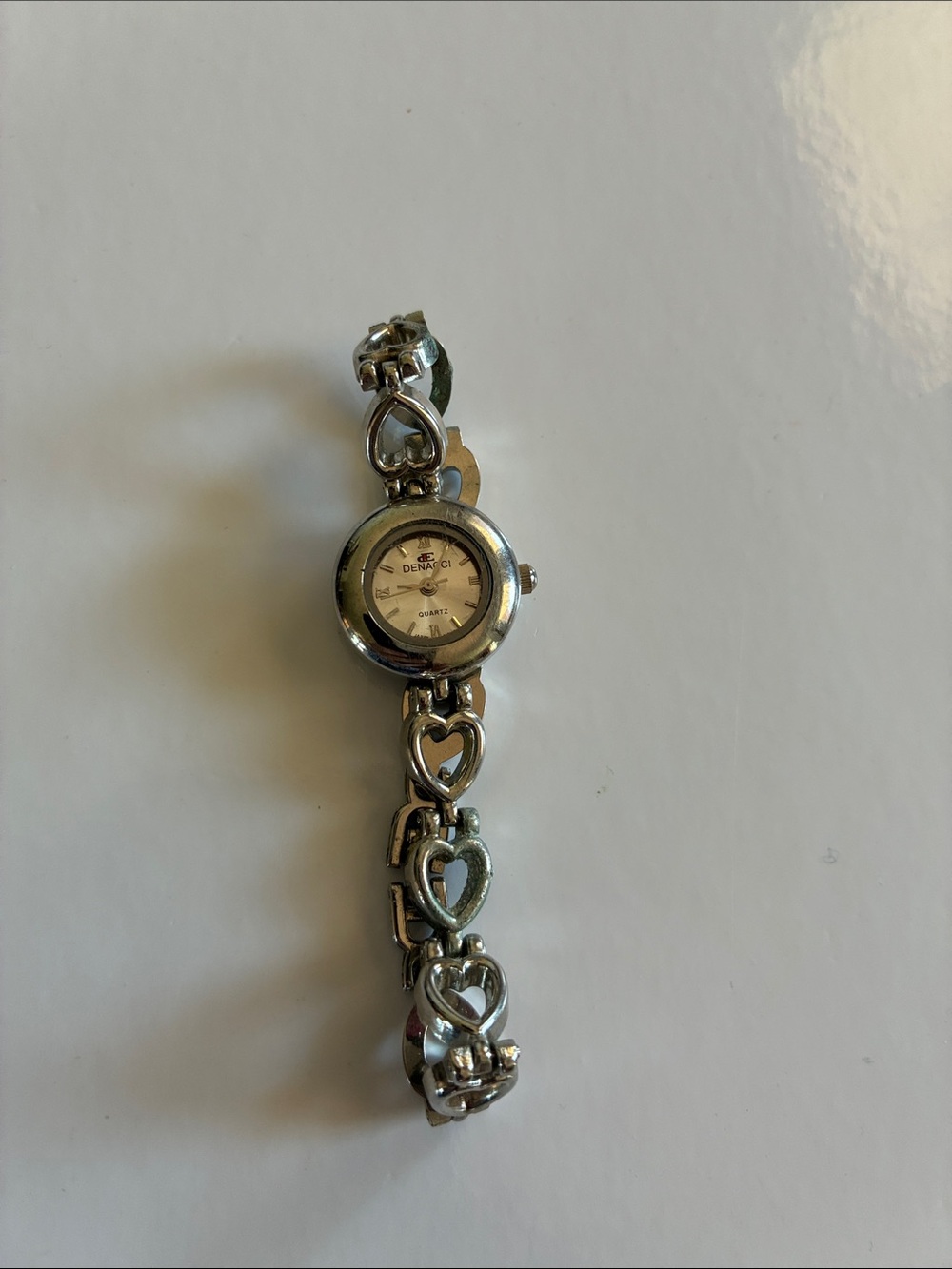 Denacci Women's Silver Heart Link Bracelet Watch